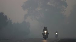 Ilustrasi - Disdikbud Pontianak melarang siswa SD dan SMP beraktivitas di luar ruangan akibat asap pekat. (Dok. Ist)