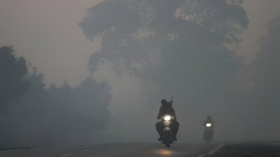 Ilustrasi - Disdikbud Pontianak melarang siswa SD dan SMP beraktivitas di luar ruangan akibat asap pekat. (Dok. Ist)