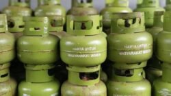 "Kuota gas 3 kg di Sintang normal tapi langka dan mahal hingga Rp 49 ribu. Jaksa ancam selidiki indikasi kebocoran uang negara, Bupati kecewa pemilik agen mangkir rapat."