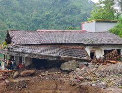 Tinjau Longsor Jepara, Kepala BNPB Tegaskan Prioritas Penanganan: Manusia Nomor Satu!