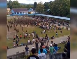 Laga Sepak Bola Berujung Ricuh, Ratusan Personel TNI dan Brimob Bentrok di Buton Selatan