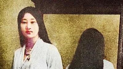 "Mengenal Oei Hui-lan, putri Raja Gula Semarang yang menjadi Ibu Negara China pada 1926. Simak kisah hidupnya yang penuh kemewahan dan sejarah diplomasi."