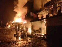 Kebakaran Hebat Landa Pasar Seluas Bengkayang Sabtu Petang