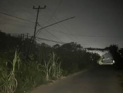 Warga Keluhkan Kabel Semrawut dan Minimnya Penerangan di Jalan Ampera Raya Kubu Raya