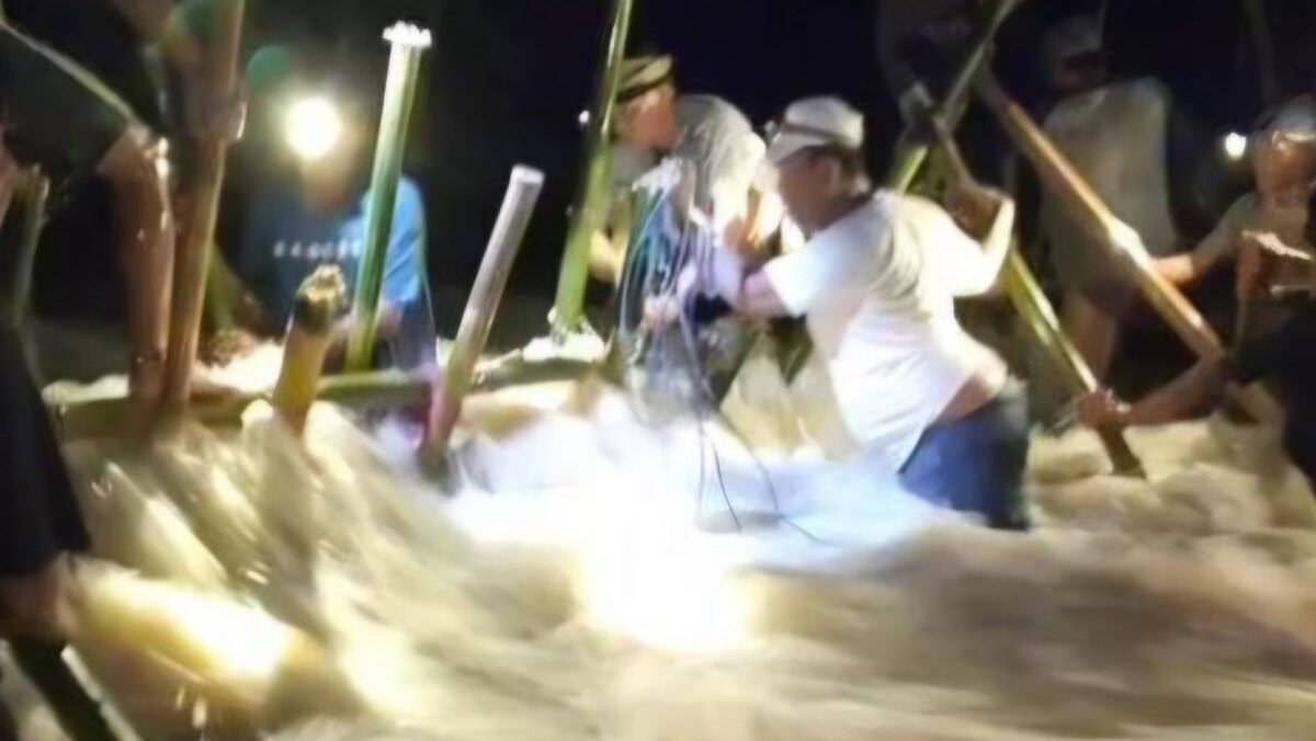 anggul Citarum jebol picu banjir di Jawa Barat, khususnya Bekasi.anggul Citarum jebol picu banjir di Jawa Barat, khususnya Bekasi.