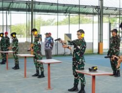 Dankodaeral XII Pimpin Langsung Latihan Menembak Pistol Prajurit
