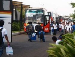 Paradoks Perantau: Mengapa Semakin Jauh Pergi, Semakin Berharga Jalan Pulang