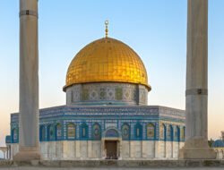 Besok Libur Isra Mikraj, Kenali Sejarah Perintah Salat