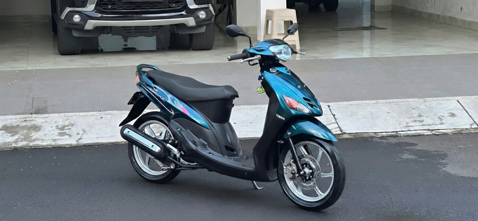 Ilustrasi - Yamaha Mio Street Rally Hybrid resmi meluncur dengan fitur Power Assist. Skutik petualang ini siap tantang Honda Beat Street. (Dok. Ist)