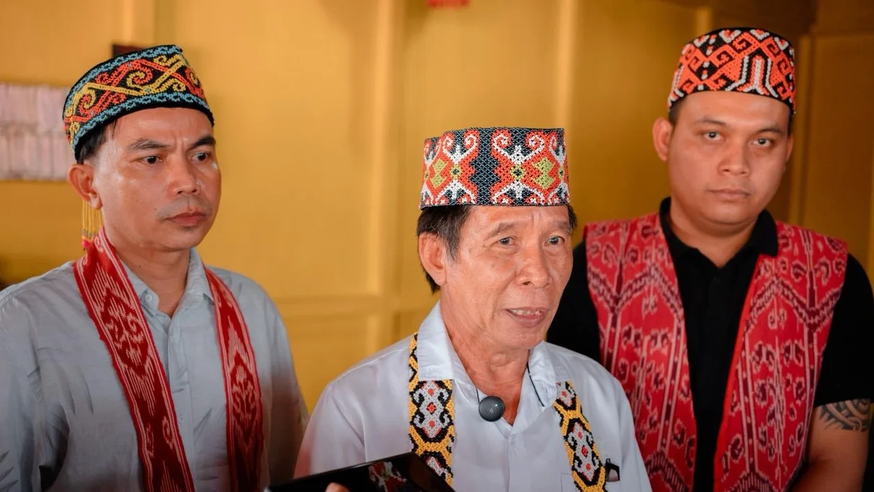 "Pemerintah Kabupaten Kubu Raya mendukung penuh Naik Dango ke-41 sebagai agenda pariwisata unggulan Kalbar. Simak jadwal dan rangkaian acara budaya Dayak ini."