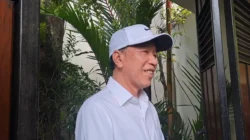 "Mantan Menag Yaqut sebut nama Jokowi terima langsung kuota haji tambahan 2024. Simak pengakuan Jokowi terkait kebijakan yang kini diusut KPK."