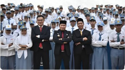 Bupati Sujiwo siapkan beasiswa kuliah dan lapangan kerja bagi Purna Paskibraka Kubu Raya. Pemkab gandeng swasta serap tenaga kerja PPI. (Dok: Prokopim Kubu Raya)