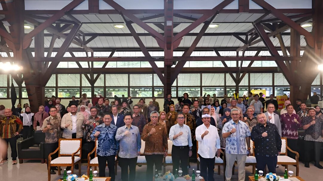 Kemdiktisaintek luncurkan pelatihan gig economy bagi Gen Z di ITB. Program ini siapkan mahasiswa hadapi perubahan dunia kerja dan tekan pengangguran. (Dok: Kemdiktisaintek)