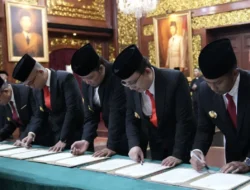 Anak Cak Nun dan Hotman Paris Masuk DPN, Aroma ‘Privilege’ di Lingkaran Pertahanan Negara?