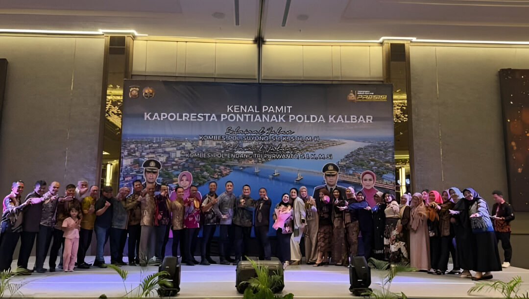 Polresta Pontianak menggelar acara kenal pamit Kapolresta Pontianak di Ballroom Hotel Novotel, Jalan Budi Karya, Senin malam (12/1/2026). (Dok: @pontianaktimurpolsek)