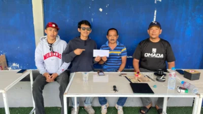 "Kelompok suporter Pontianak Fans melayangkan surat audiensi kepada manajemen Persipon. Mereka menuntut kejelasan masa depan klub dalam waktu 2x24 jam."