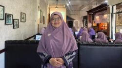 "PD Salimah Pontianak gelar Raker tahunan fokus pada program keluarga dan anak. Ketua Metasari Kartika targetkan realisasi Koperasi KOSUMA tahun ini."