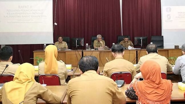 Sekda Harisson pimpin rapat persiapan HUT ke-69 Pemprov Kalbar.