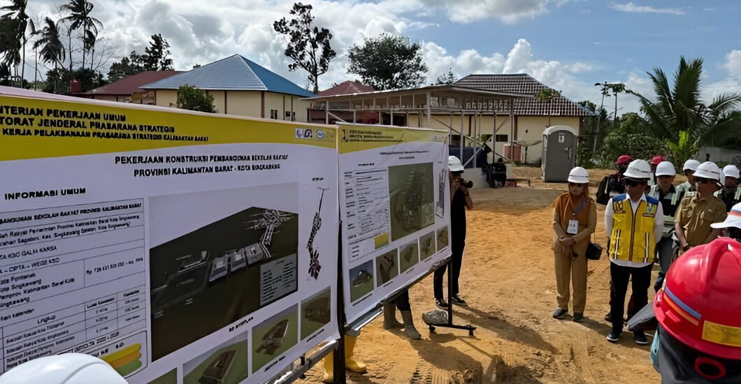 Ilustrasi - BKAD Kalbar meninjau lokasi Sekolah Rakyat Tahap II di Singkawang. Sekolah berasrama ini target beroperasi Juli 2026 dengan kapasitas 1.080 siswa. (Dok: @bkadprovkalbar)