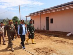 Kunjungi Lokasi Bencana, Sestama BNPB: Pembangunan Huntara Harus Rampung Tepat Waktu