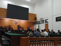 Kades Kohod dan Tiga Terdakwa Divonis 3,5 Tahun Penjara Terkait Korupsi Pagar Laut