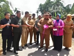 Sukiryanto Minta Warga Awasi Tonase Jalan Kuala Mandor B