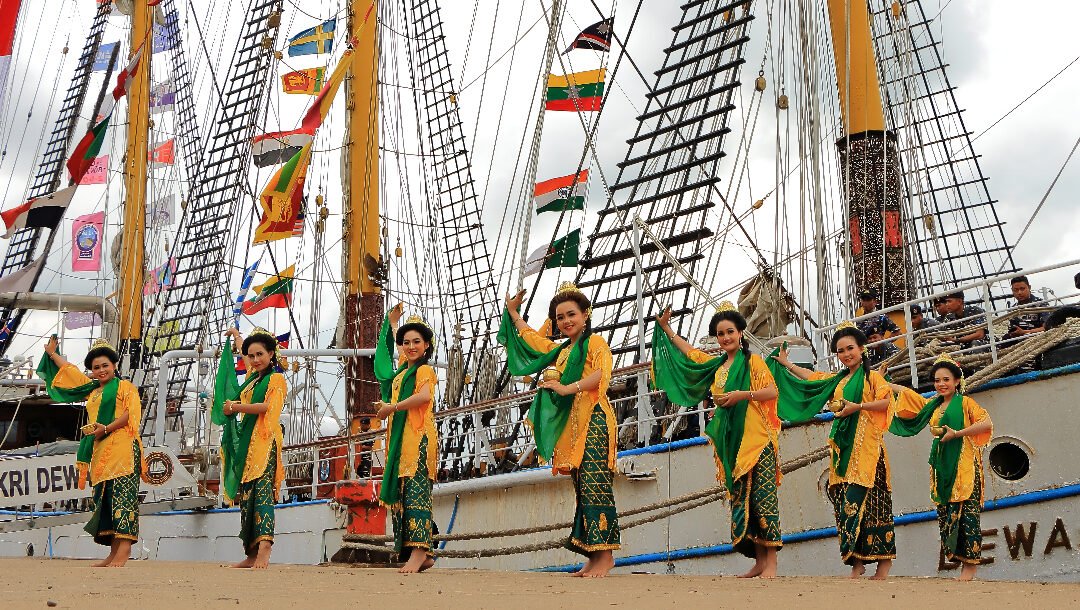 Ilustrasi - Tari Timang Banjar ciptaan Ncek Mat tahun 1921 memiliki sejarah unik. Tarian ini berfungsi sebagai ritual menolak banjir di Pontianak. (Dok. Ist)