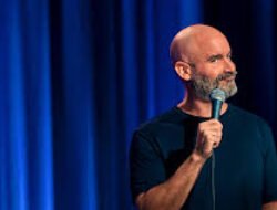 Netflix Rilis “Teacher”, Acara Komedi Spesial Terbaru dari Tom Segura