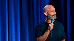 Tom Segura kembali menghibur penggemar lewat pertunjukan stand-up comedy terbarunya bertajuk "Teacher" yang kini tayang di Netflix.