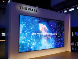 Samsung Luncurkan TV Raksasa 130 Inci Pertama di Dunia