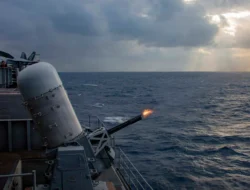 Pasca Operasi Caracas, Kapal Induk Nuklir AS Pamer Kekuatan di Laut China Selatan