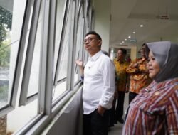 Tinjau RSUD SSMA, Edi Kamtono Pastikan Rehab Berat Gedung Tahun Ini