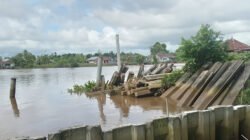 Proyek Waterfront Sambas terbengkalai dan merusak lingkungan. Warga mendesak Pemprov Kalbar segera bertanggung jawab memulihkan kerusakan. (Dok. Ist)