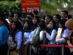 Gelar Sarjana Bukan Jaminan, Ini 5 Fakta Mengapa Lulusan Universitas di Indonesia Masih Sulit Dapat Kerja