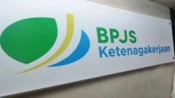 "Simak 5 keunggulan BPJS Ketenagakerjaan bagi pekerja sektor formal maupun informal, mulai dari perlindungan kecelakaan hingga beasiswa pendidikan anak."
