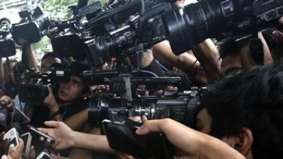 "Apakah integritasmu sebagai wartawan masih terjaga? Kenali 5 tanda jurnalis 'red flag' ini sebagai bahan introspeksi agar karier dan kredibilitasmu tetap aman."