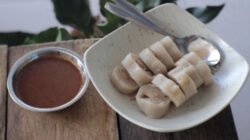 "Catat daftar 6 makanan khas Kapuas Hulu yang menggugah selera. Dari lezatnya kerupuk basah hingga asam pedas ikan tapah yang wajib dicoba pencinta kuliner. "