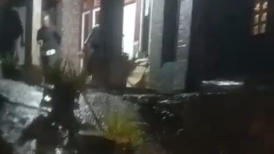 Fenomena tanah bergerak yang melanda Desa Padasari, Kabupaten Tegal, Selasa (3/2).