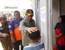 Kepala BNPB Wajibkan Jaringan Pipa Air Bersih Berfungsi di Seluruh Huntara Aceh