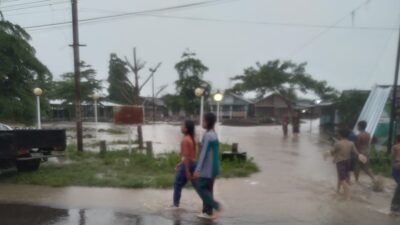 Kondisi banjir yang melanda Kabupaten Sumbawa, Nusa Tenggara Barat pada Sabtu (7/2). Sumber foto: BPBD Kabupaten Sumbawa.