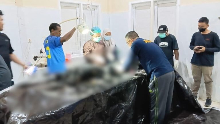 Penyerangan PT Kristal di Nabire mengakibatkan dua orang tewas terbakar.