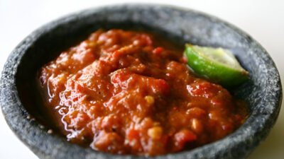 Sambal terasi merupakan pelengkap hidangan yang hampir selalu ada di meja makan masyarakat Indonesia. (Dok. Ist)