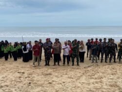 Wujudkan Pesisir ASRI, Kodaeral XII Pimpin Aksi Bersih Pantai di Dua Lokasi