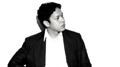 "Lagu Hindia "Untuk Apa / Untuk Apa?" ternyata punya makna mendalam bagi jurnalis. Simak 5 alasan mengapa liriknya sangat relevan dengan realitas buruh pena."