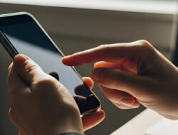 Waspada Aplikasi TV Palsu, Kuras Saldo HP Android