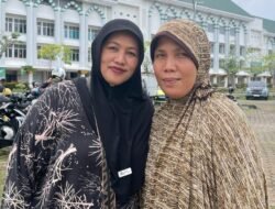 Rela Antre Sejak Subuh, Warga Minta Gubernur Kalbar Turunkan Harga Sembako di Pasar Murah