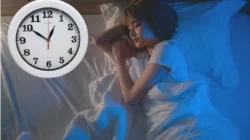 "Sering begadang? Simak bahaya tidur di atas jam 10 malam, mulai dari gangguan metabolisme hingga risiko penuaan dini yang wajib kamu waspadai. "