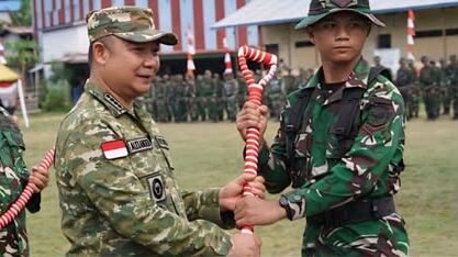 Bupati Ketapang buka TMMD Reguler ke-127 Ketapang di Kecamatan Sungai Laur. Program fokus pada pembangunan fisik dan karakter warga hingga 11 Maret 2026.