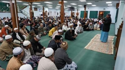 Refleksi subuh Ramadan 1447 H membahas Surah Hud ayat 43 hingga 72 tentang keselamatan iman keteguhan hati dan harapan kepada rahmat Allah. (Dok: Gusti Hardiyansah)