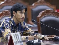 Dinilai Pangkas Dana Pendidikan demi Makan Gratis, UU APBN 2026 Digugat ke MK